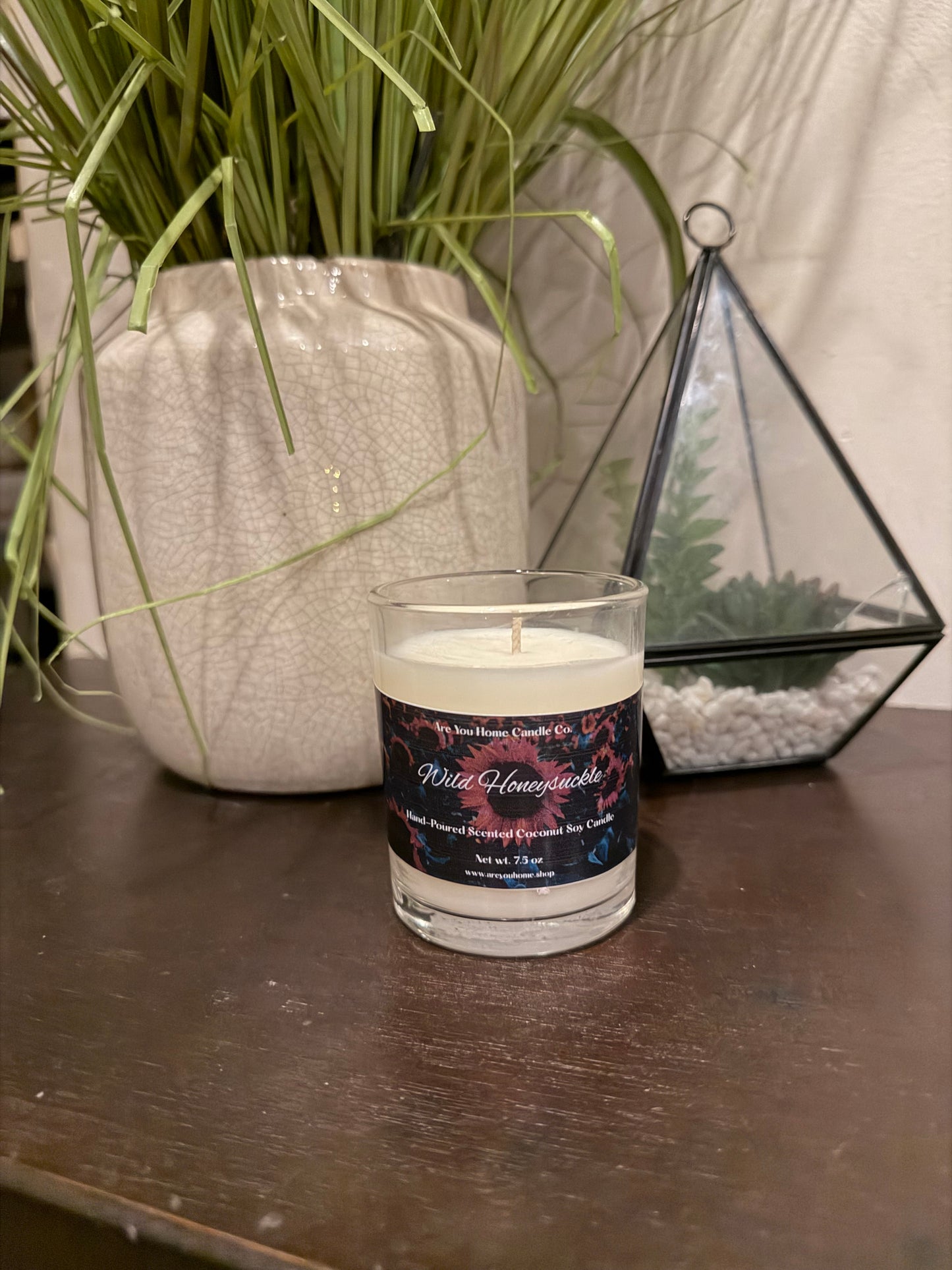 7.5oz Wild Honeysuckle  Scented Candle 🌼🌻