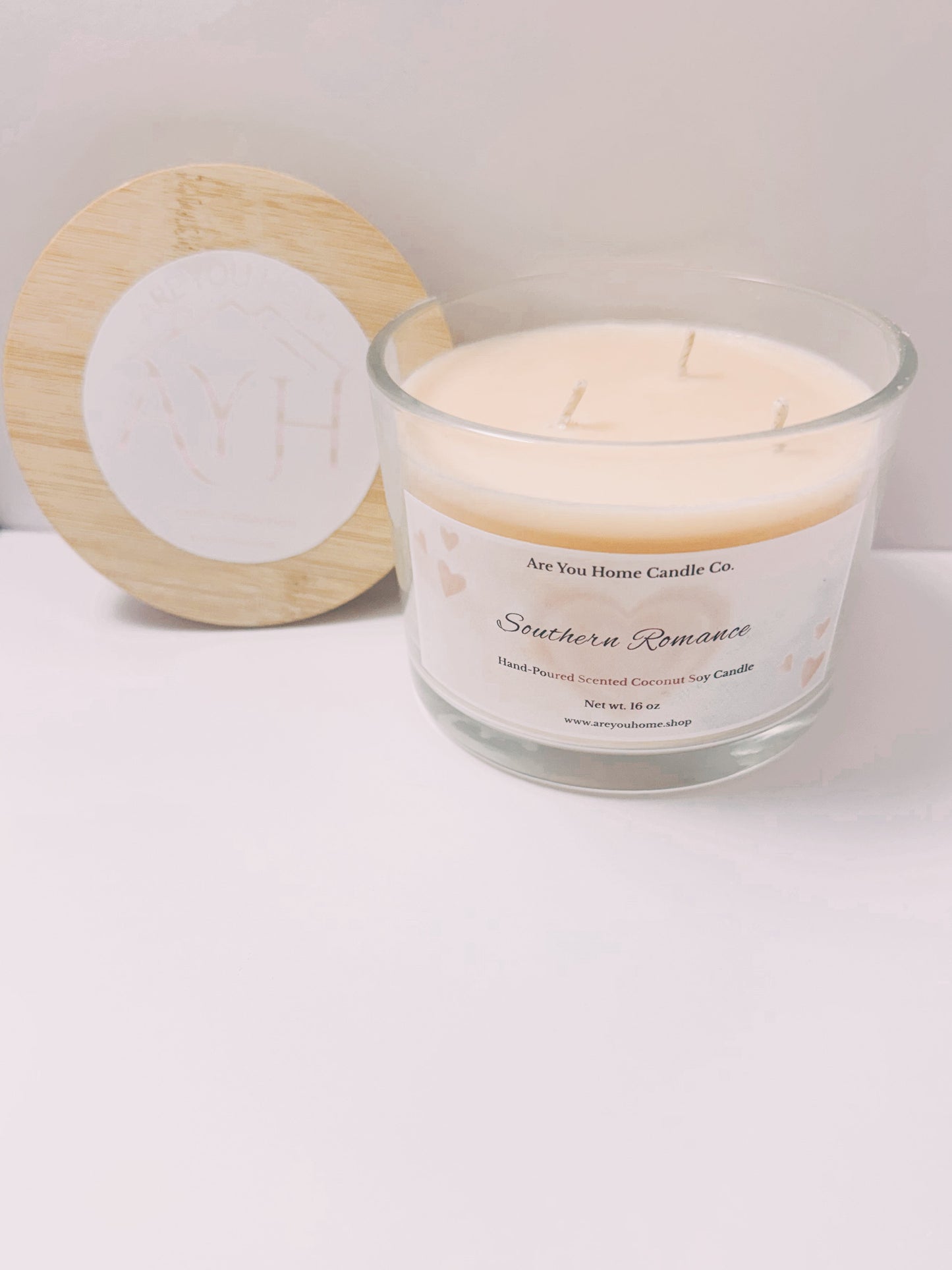 8oz Southern Romance Scented Candle 🌺🌸